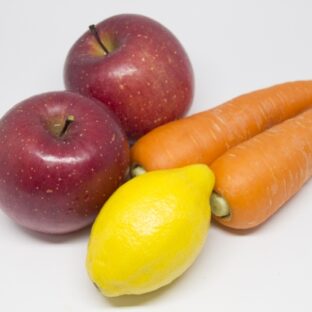 【有機ニンジンをジューサー要らずで】スペシャルブレンドニンジンジュース