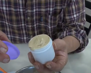 【ノニクリーム作り】ノニジュースはこんな使い方も